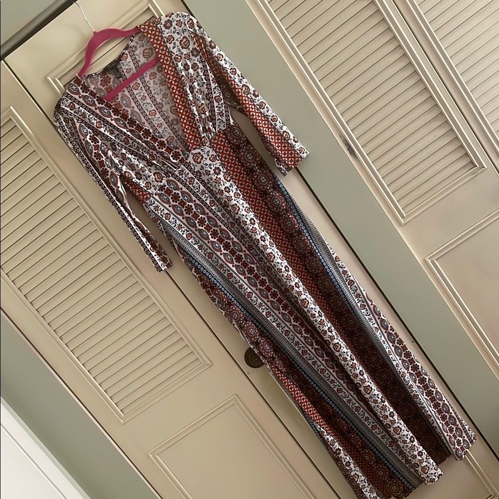 Forever 21 Patterned Long Sleeve Maxi Dress